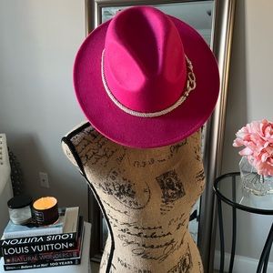 Womens’ Hat
